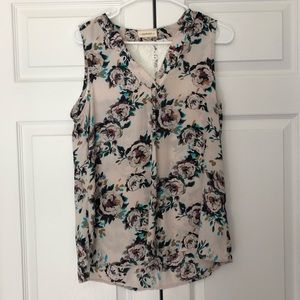 Floral sleeveless top with lace back